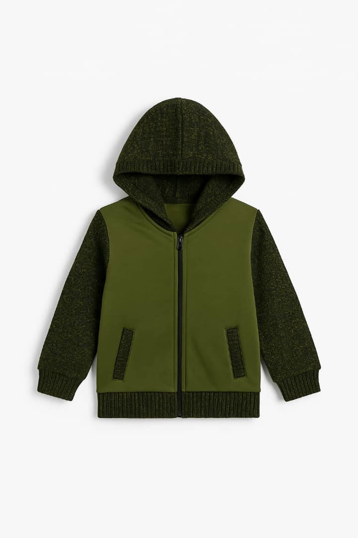 IMG-20250823-WA0109 Veste garçon à capuche verte avec manches en maille - Image 1