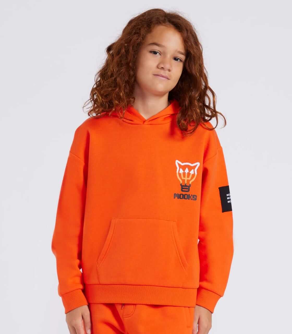 IMG-20250908-WA0008 Sweat à capuche enfant orange Mooks - Image 1