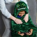 Plaid à Capuche Enfant Animal LED – Licorne Rose / Dinosaure Vert - Image 4