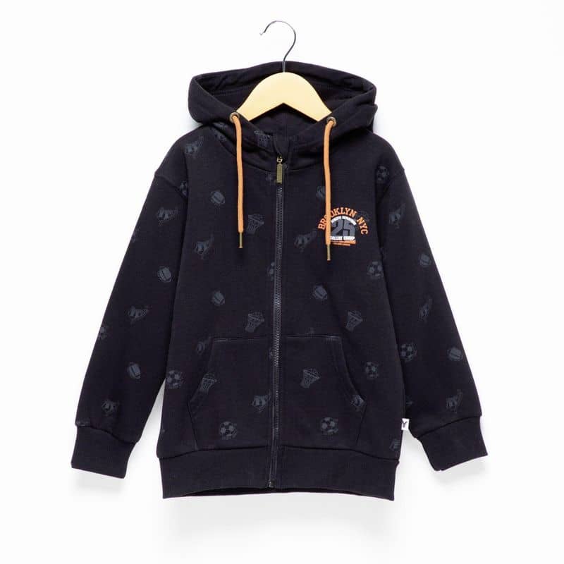 IMG-20251117-WA0040 Sweat garçon sport à capuche – fermeture zip et motifs - Image 1