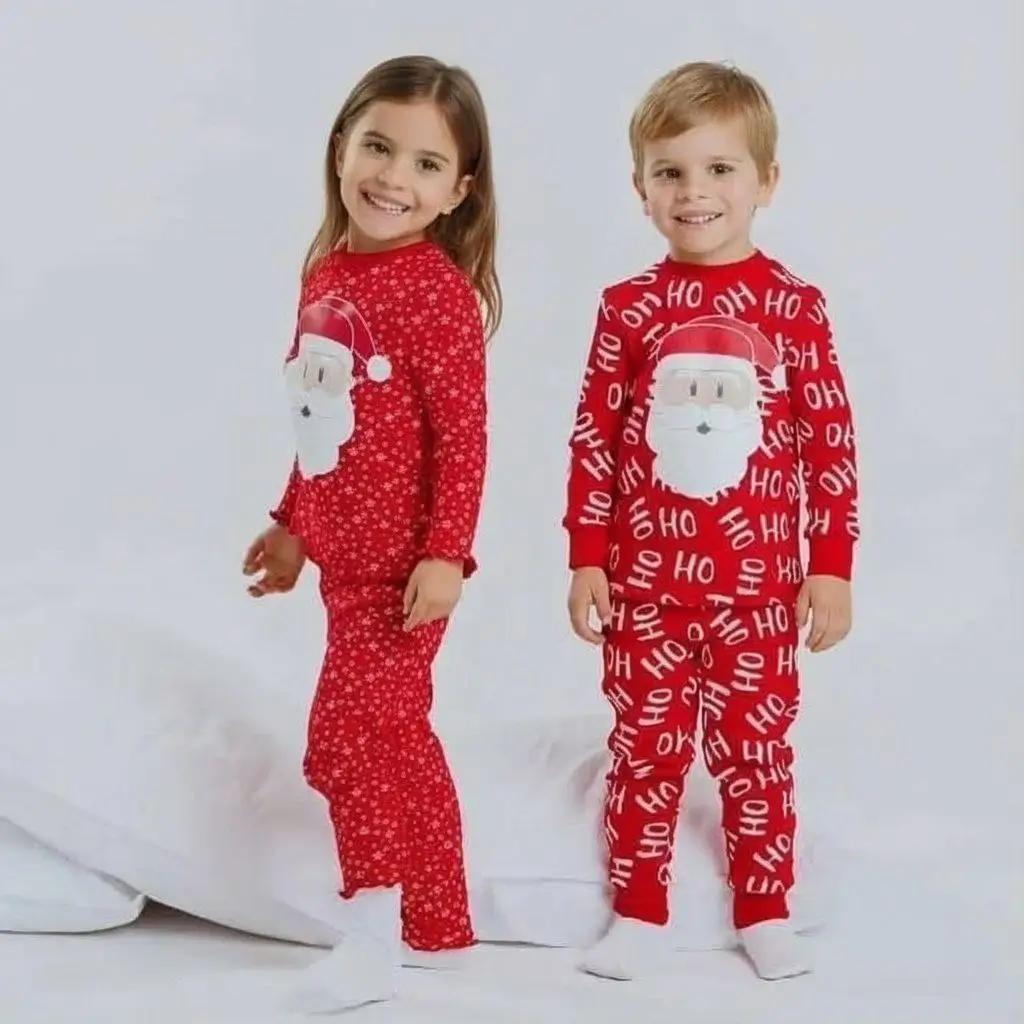IMAGE-2025-12-21-105840.webp Pyjama de Noël enfant Père Noël – fille et garçon (2 à 12 ans) - Image 1