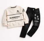 Ensemble garçon sweat & jean style Burberry – 2 modèles - Image 2