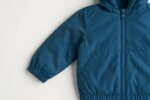 Veste matelassée légère à capuche pour enfant - Plusieurs Coloris - Image 7