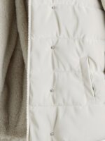 Doudoune Longue Fille Beige Écru à Capuche Doublée Fourrure – Manteau Matelassé Ceinturé - Image 4